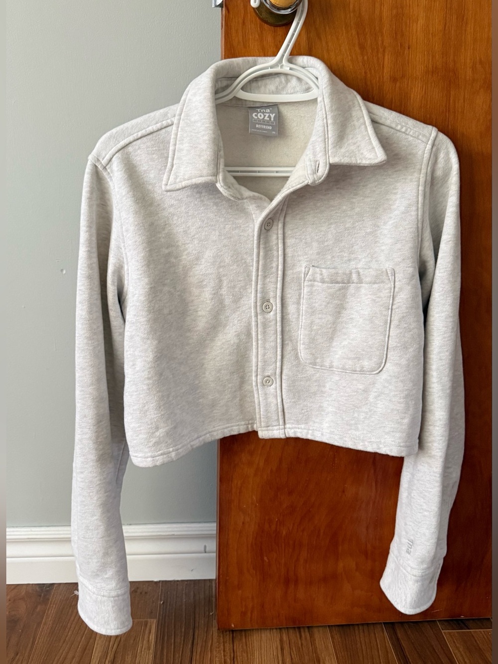 TNA Aritzia Cozy Fleece Boyfriend Button-Up Sweatshirt Light Heather Grey XS